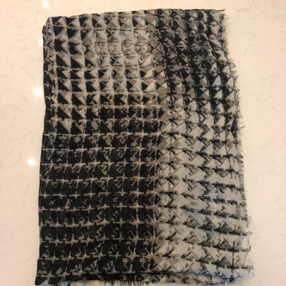 Patterned scarf - Picture 2 of 2